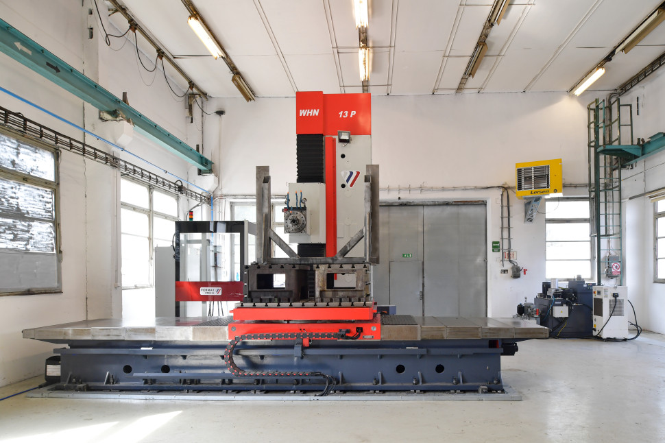 WHN 13P CNC with Fanuc / IN STOCK - Machine image